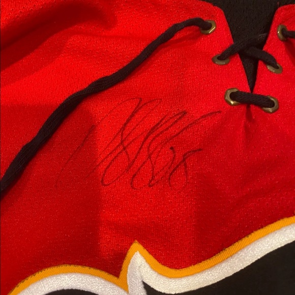 Phaneuf Signed Hockey Jersey - Picture 3 of 6